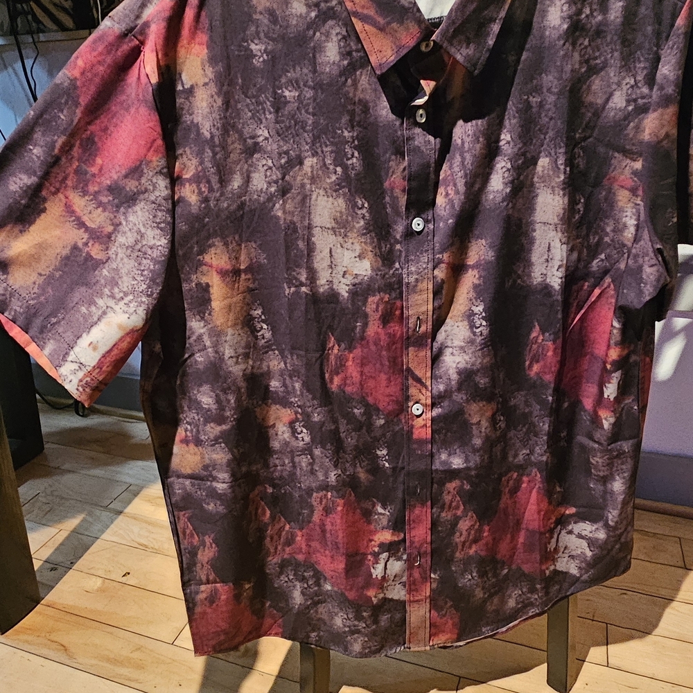 Stylish Men's Button Down Shirt - Black and Red